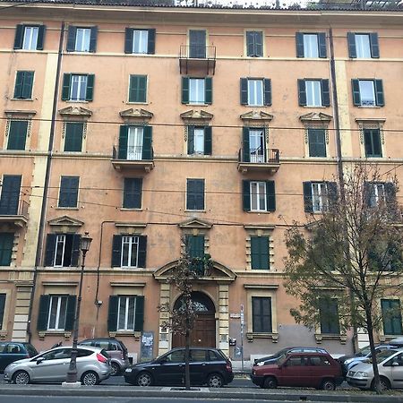 Colosseo Holiday House Rome Exterior photo